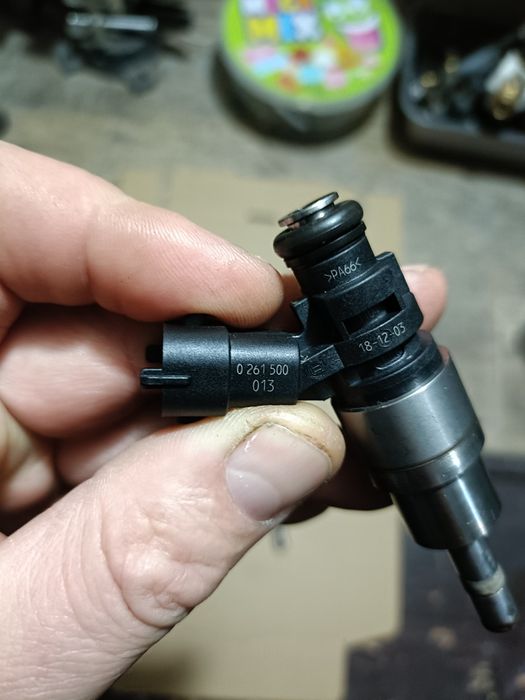 Wtryskiwacz Alfa Romeo 2.0 GT 16V JTS czyszczone ultradźwiękowo