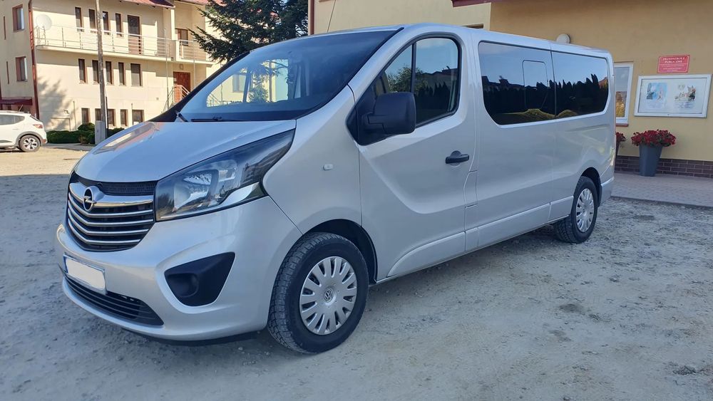 Opel Vivaro Opel Vivaro 2018r Salon Polska Stan BDB HAK LONG 9 osobowy