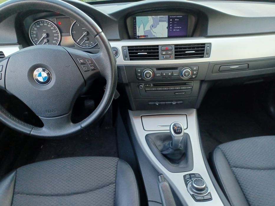 BMW 318 D NAVEGATION, ANO 2009 ESTADO Impecável de garagem