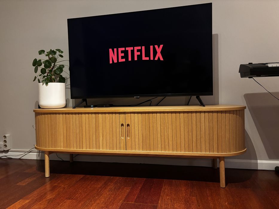 Móvel TV JYSK LYNGVIG 160 cm – Carvalho – Estado impecável