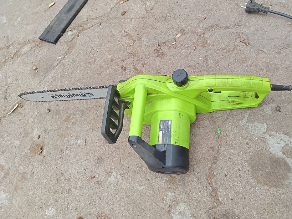 Продам Електро-пилу