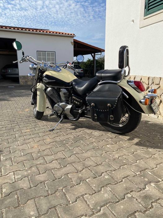 Honda Shadow 750