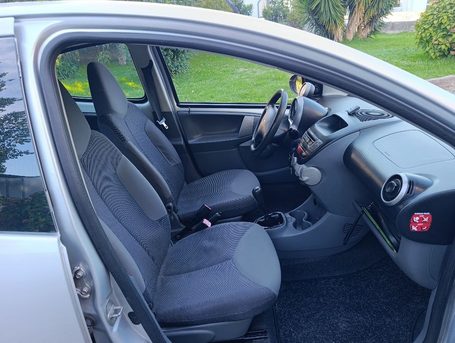 Peugeot 107 1.0  gasolina