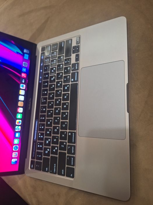 MacBook Pro 2020р.в.Quad Core i7/32/2000 акумулятор новий