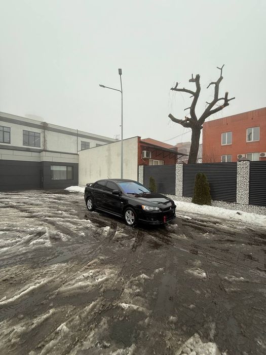 Mitsubishi Lancer 10-X