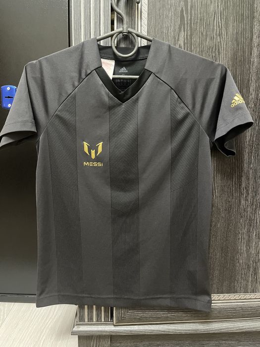 Продам спортивну футболку “Adidas”,футболка,футболка для футбола