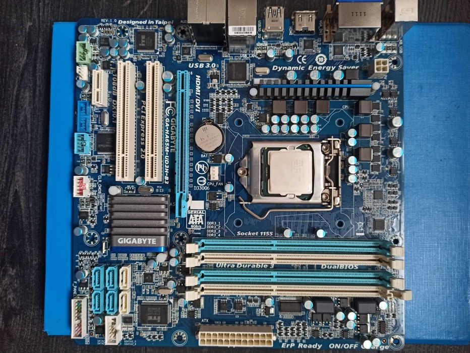 Płyta główna komputerowa z CPU i7 3.4 Ghz Gigabyte GA-HA65M-UD3H-B3