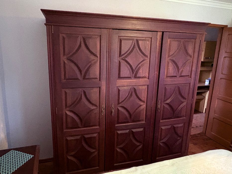 Quarto antigo completo