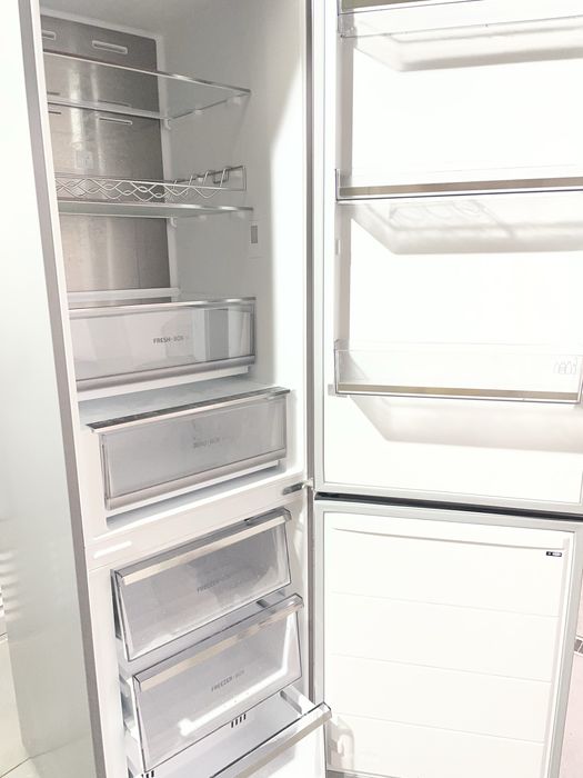 Frigorífico Combinado TEKA RBF 88680 SS (No Frost - 201 cm - 378 L - Inox)