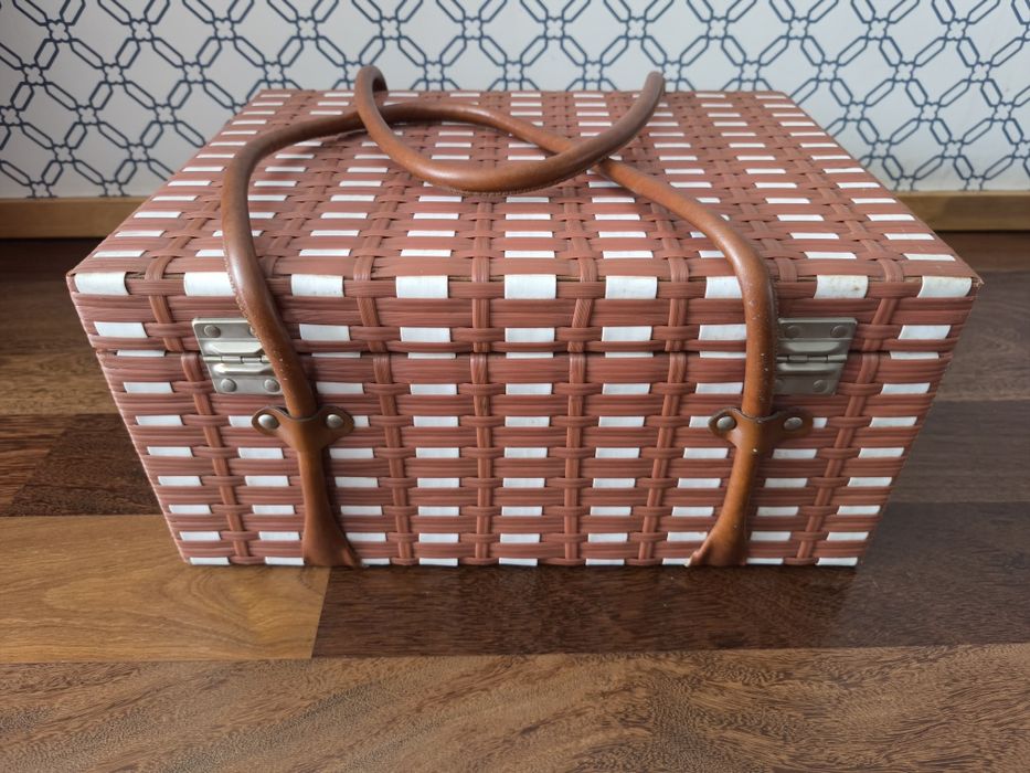 Cesto de Piquenique Vintage para 4 Pessoas – Bom estado
