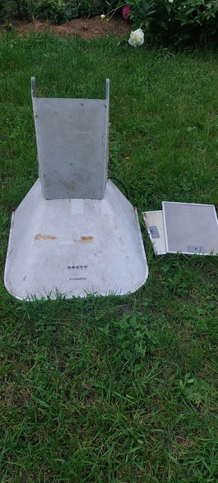 Продам витяжку вживану