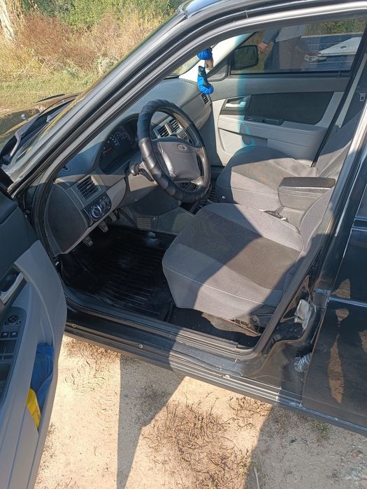 Продам автомобіль Пріору 2172