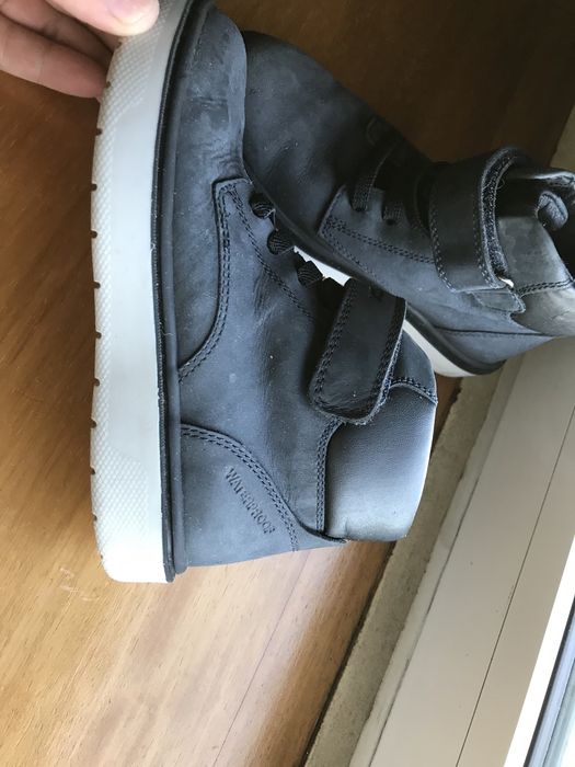 Botas prova agua geox n30 /Havaianas de menina n29/30