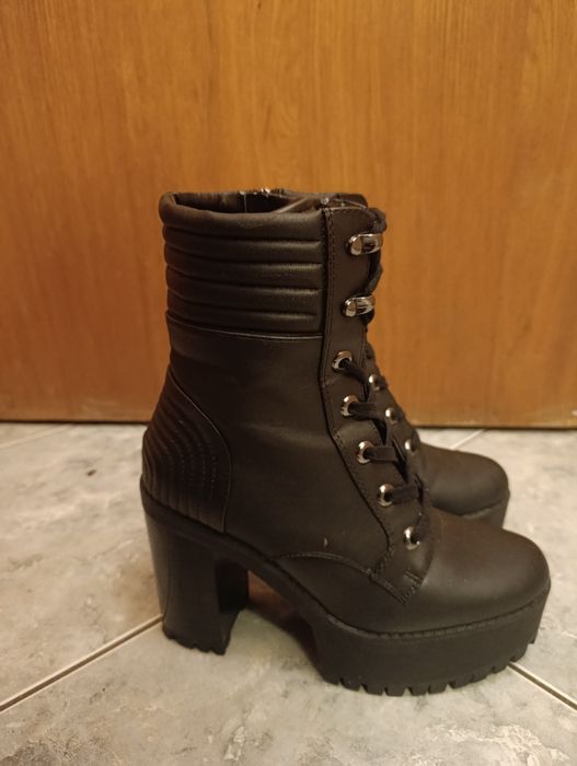 Botki Bershka jak nowe