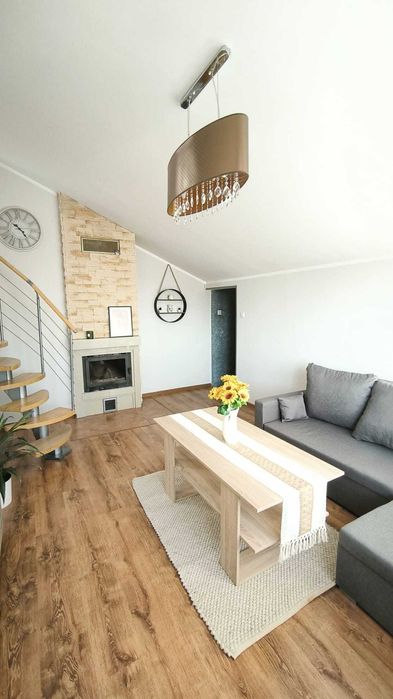 Do wynajęcia dwupoziomowe mieszkanie na poddaszu – 75 m² Daszyńskiego