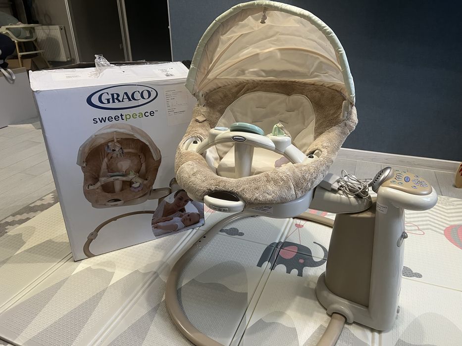 Укачуючий дитячий центр