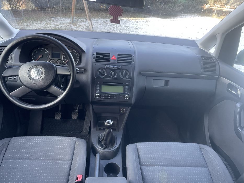 Volkswagen  Touran 2006 rok 1.9 tdi 105 km swrwisowany
