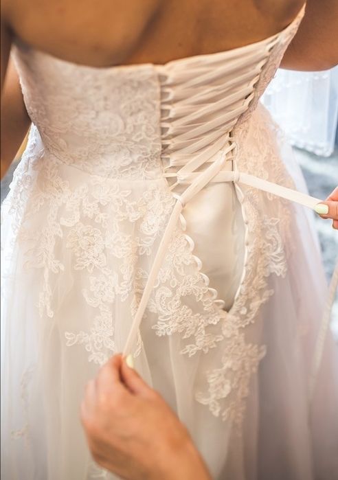 Suknia ślubna biała princessa