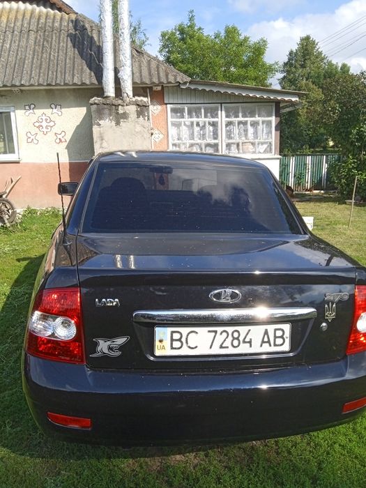 Продам гарну машину