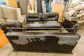 Ваші Меблі Як Нові: Професійна Реставрація та Перетяжка