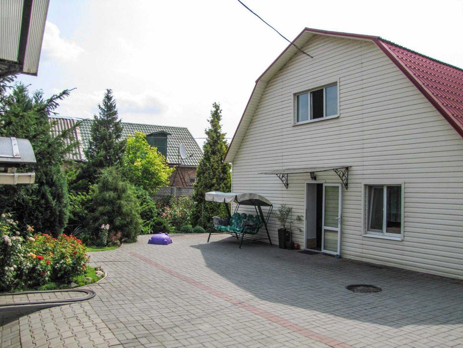 Продам элитный 2-х эт. дом в ЦЕНТРЕ Шевченковского района.