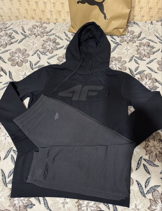 Продам костюм 4F