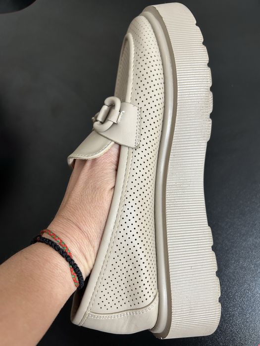 Обувь женская 300 грн