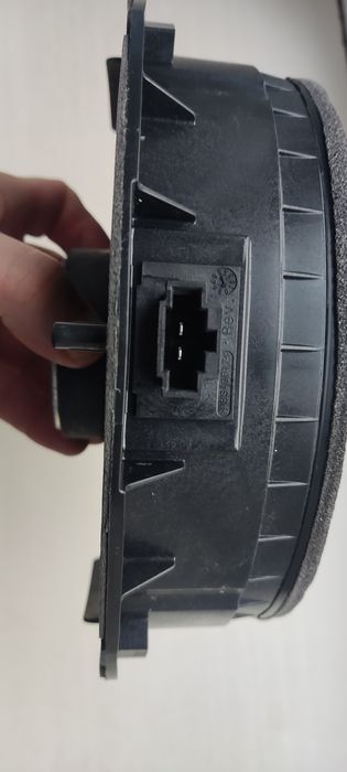 Динамики (мидбасы) audi a4 2017 (рестил)