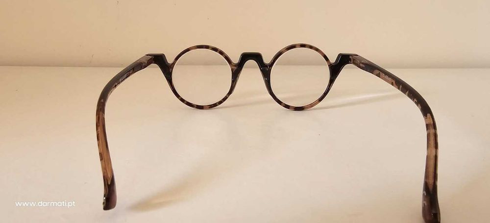 ÓCULOS DE LEITURA PRÉ-GRADUADOS