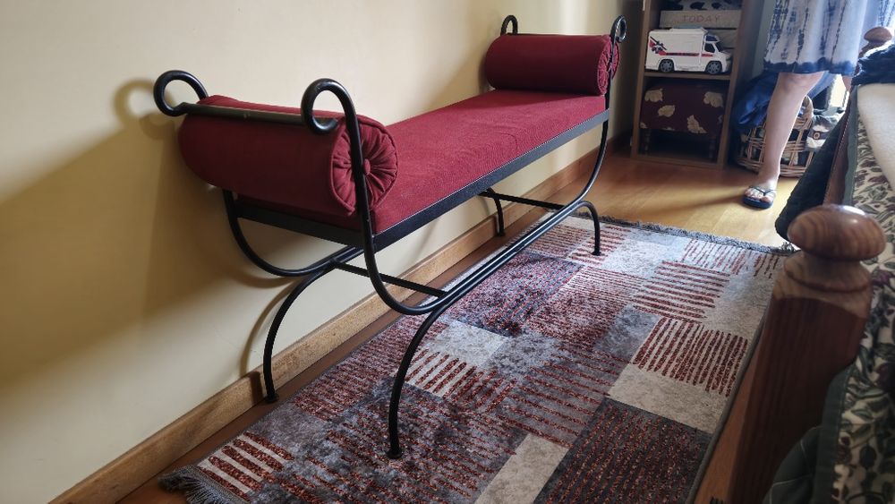 Banco de ferro de quarto almofadado