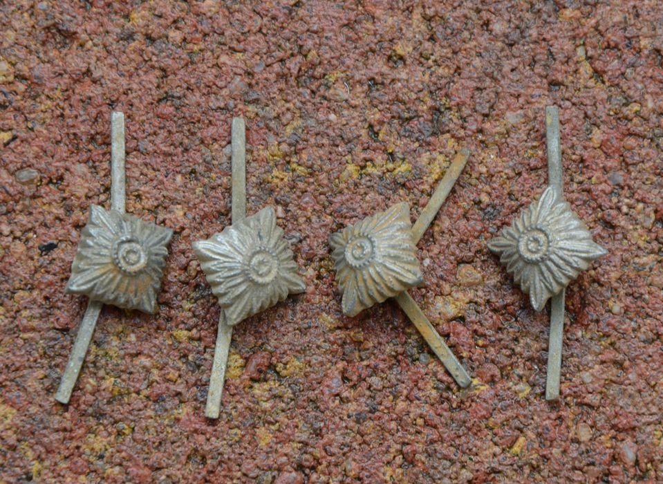 Niemieckie gwiazdki dystynkcyjne na mundur III Rzesza 4 szt.