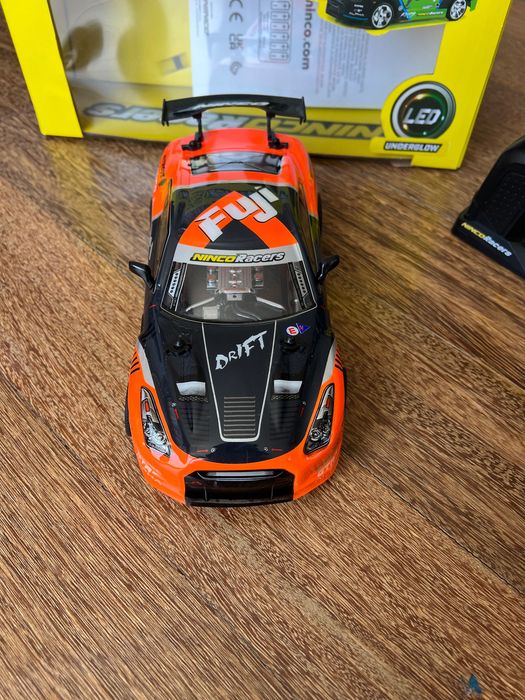 Carro telecomando novo