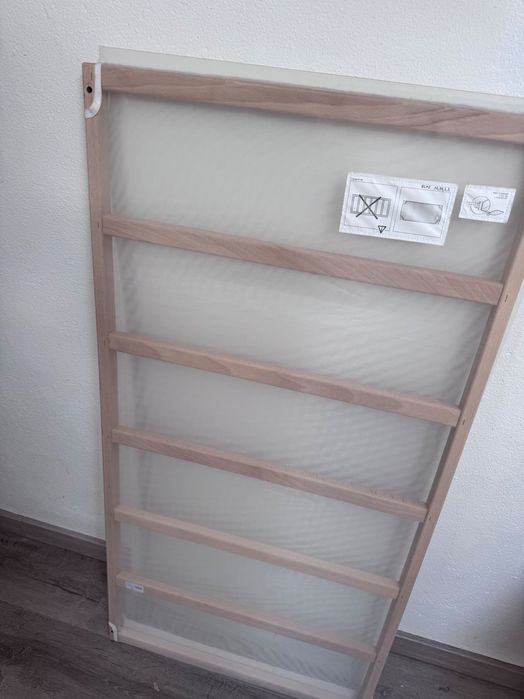 Berço c/ Gaveta, Branco, 60x120 cm. Está em perfeita condição.