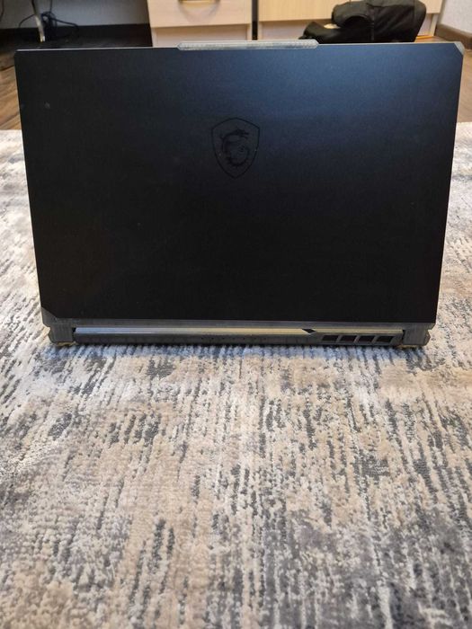 Laptop MSI cyborg