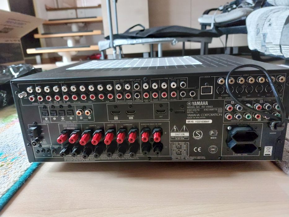 Amplituner YAMAHA RX-V663