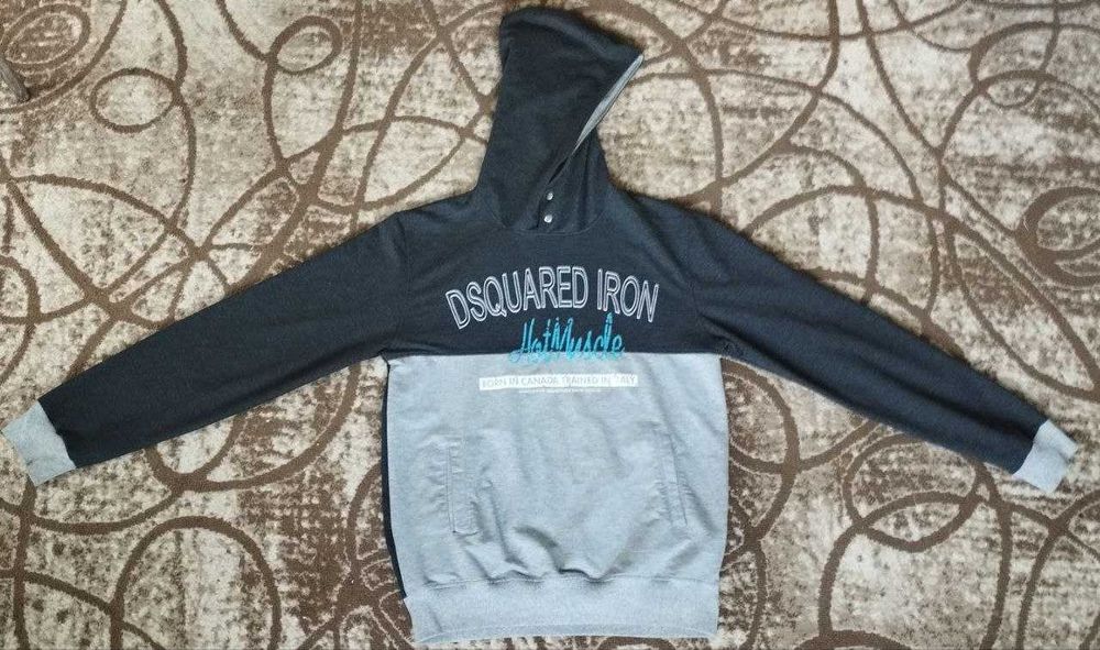 Спортивна кофта. б/у.