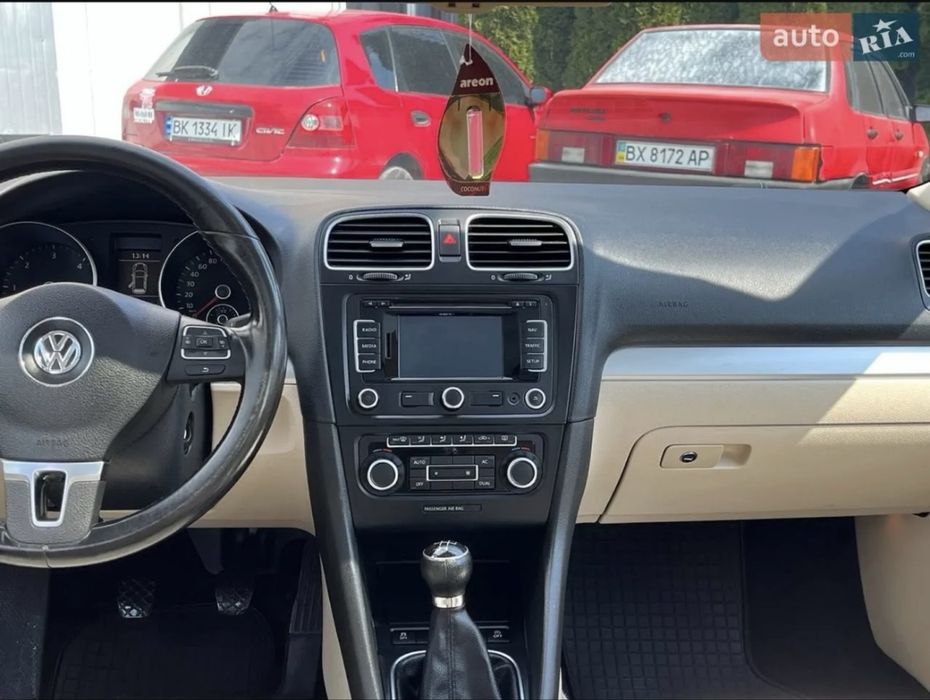 Продам Volkswagen Golf 2010