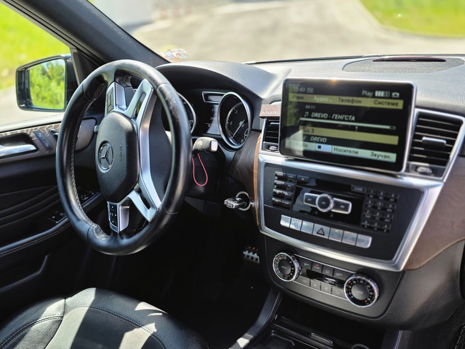 Mercedes-Benz ML 166