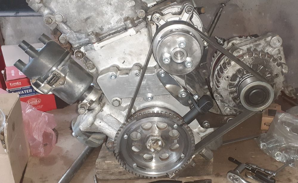 Москвич 2141. АЗЛК 2141; новая поршневая 1,8л