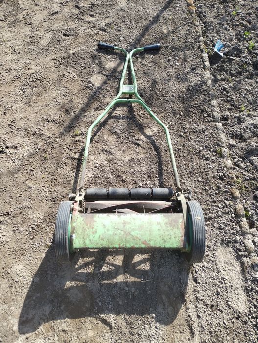 Kosiarka ręczna bębnowa bez prądu i paliwa