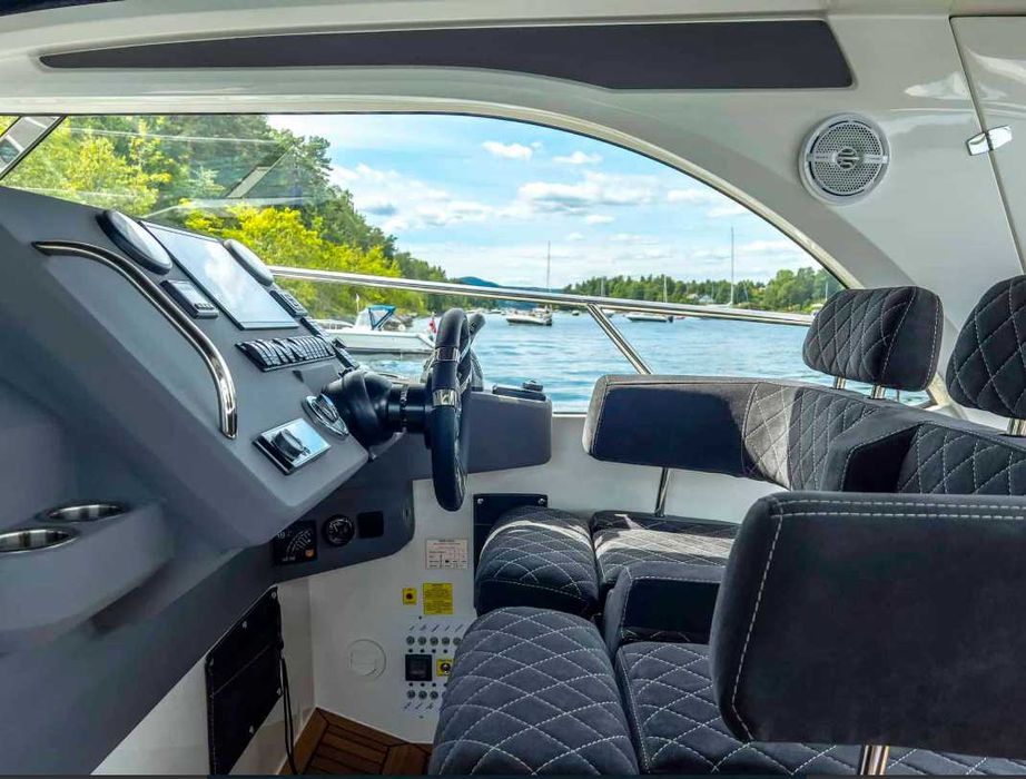 MAREX 310 Sun Cruiser
