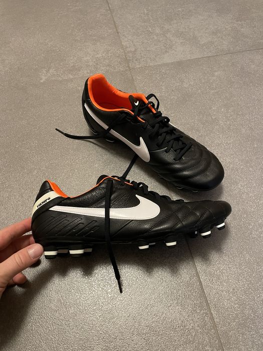 Nowe oryginalne korki piłkarskie Nike Tiempo 2011 ze skóry