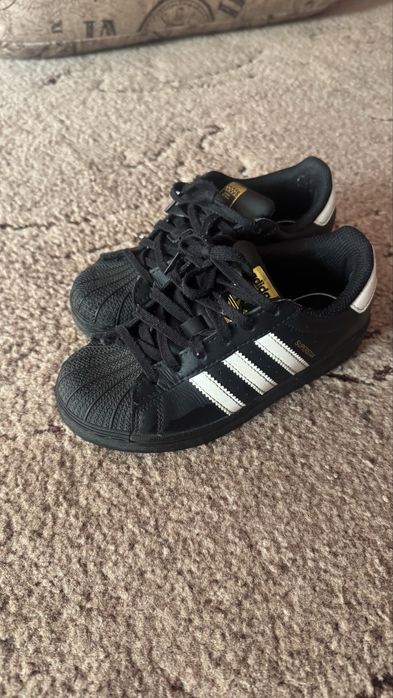 Дитячі кросівки adidas superstar 32