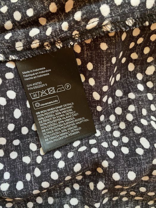 Sukienka w kropki z falbanką  czarna asymetryczna h&m s lata 20 30