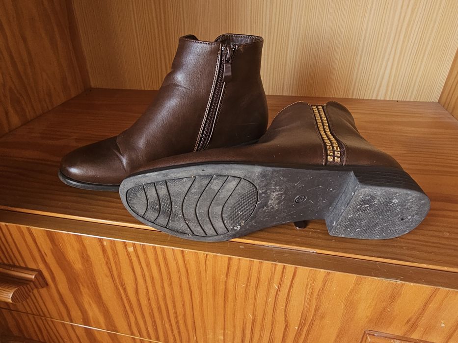 Botins castanhos