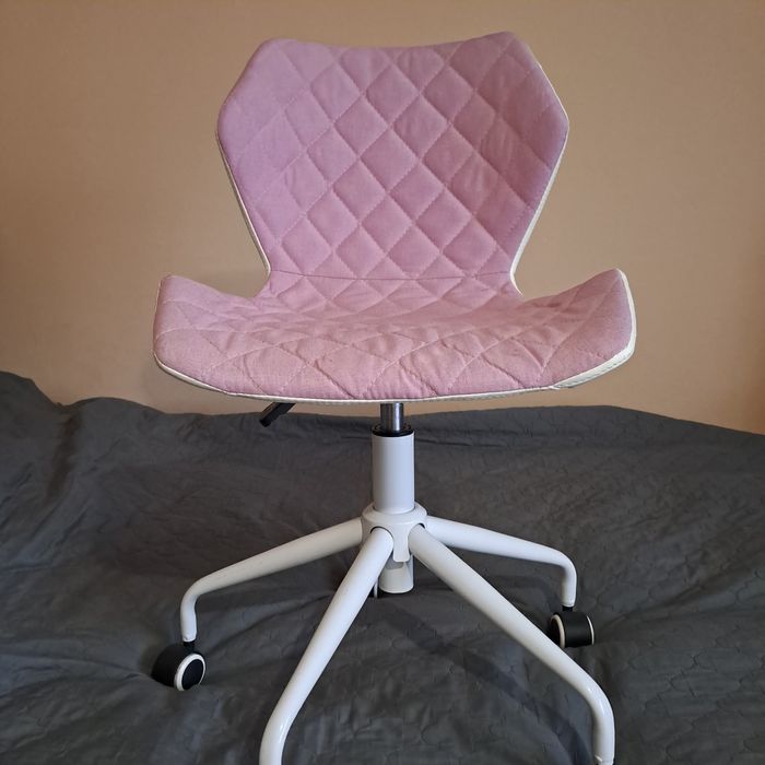 Fotel obrotowy dla dziecka