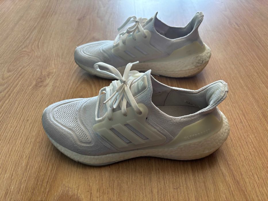 Tenis Adidas Ultraboost Branco Tamanho 41 ½ – Excelente Estado