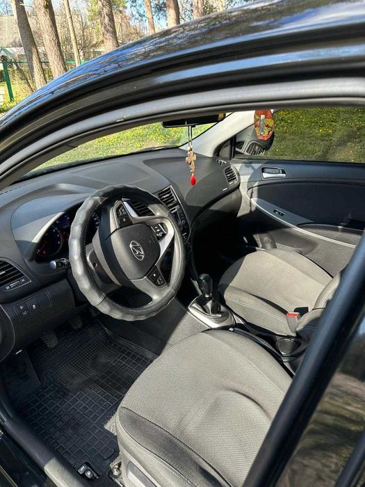 Hyundai Accent 1.4 MT Optima