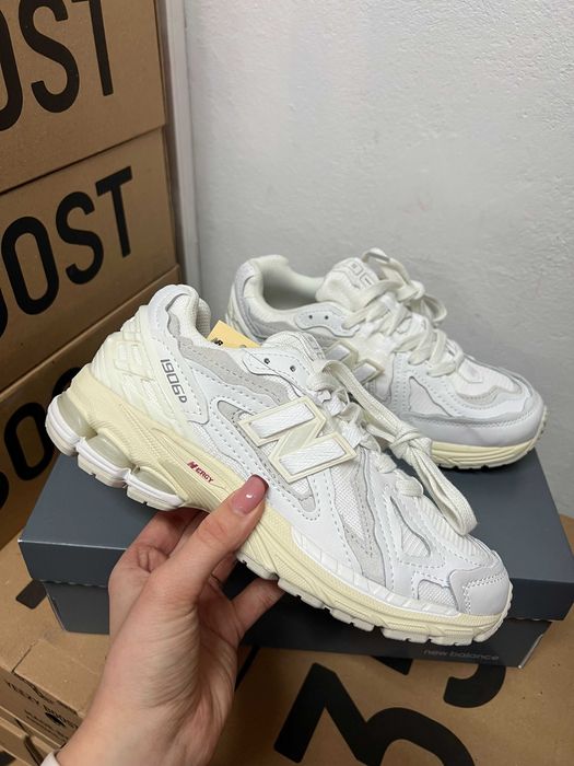 Білі та чорні (36-45) New Balance 1906D Protection Pack