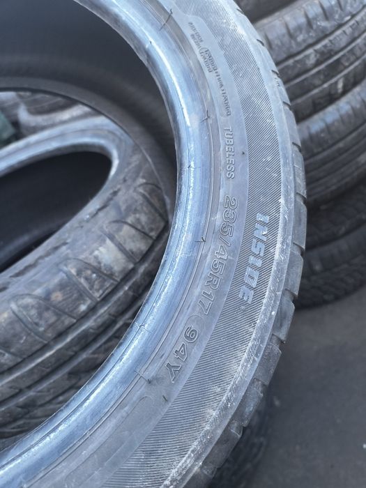 235/45R17 Firestone